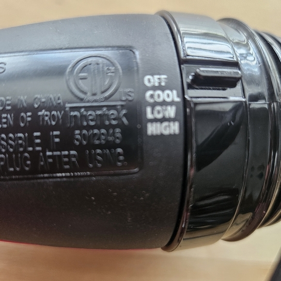 Revlon One-Step Volumizer Hair Dryer and Hot Air Brush - Picture 4 of 7